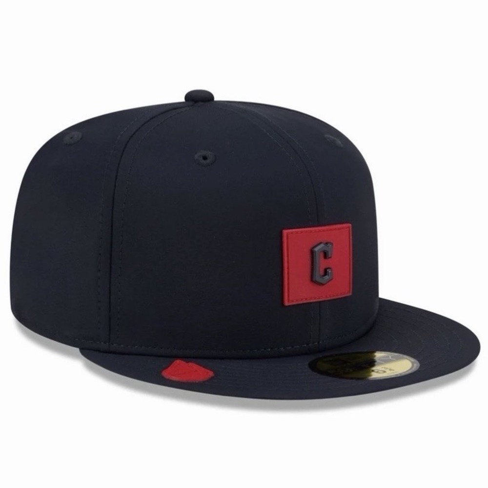 New Era Cleveland Guardians 2026 Clubhouse 59FIFTY Fitted Men's 7 1/8‎ Blue NEW